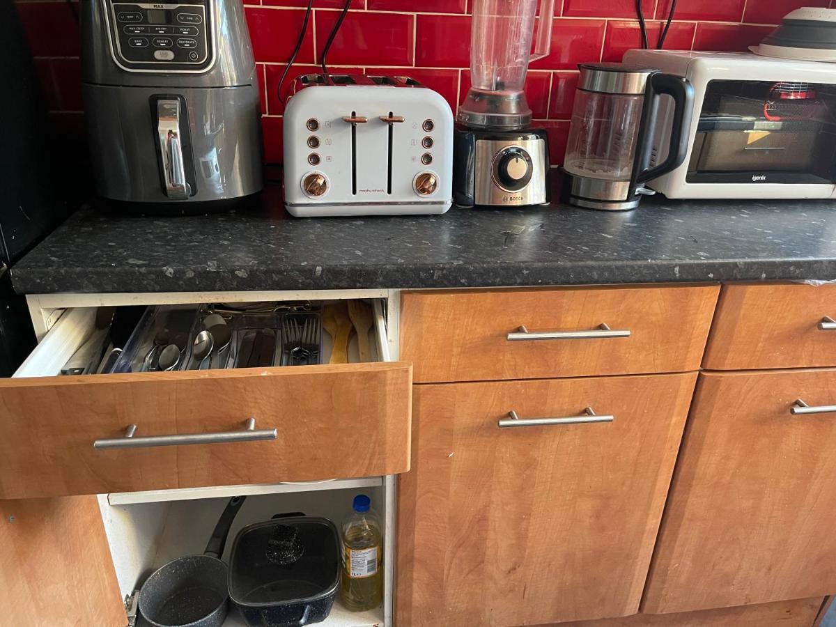 Room With Shared Kitchen London Kültér fotó